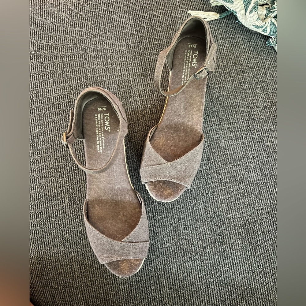 TOMS Linen Platform Wedges